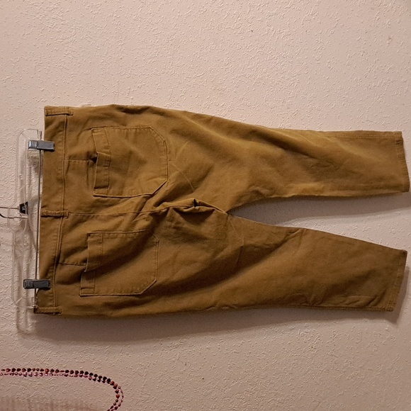 Old Navy Pixie Pants - Picture 2 of 2